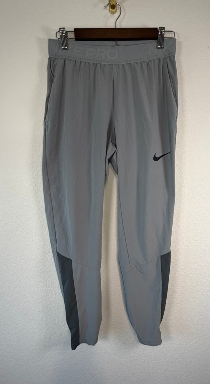 Nike Pro Men’s Dri-FIT Flex Vent Max Tapered Training Pants Particle Grey S